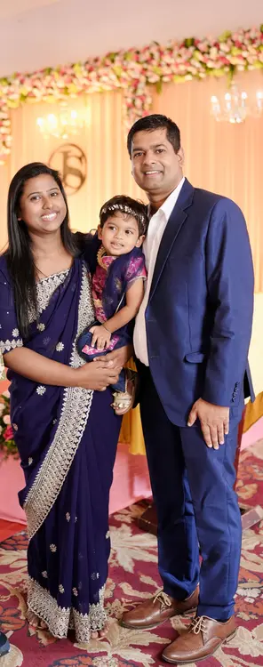 Pas Jobin & family Hindi Service